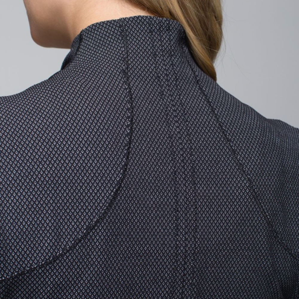 Lululemon Forme Jacket - Picture 8 of 16